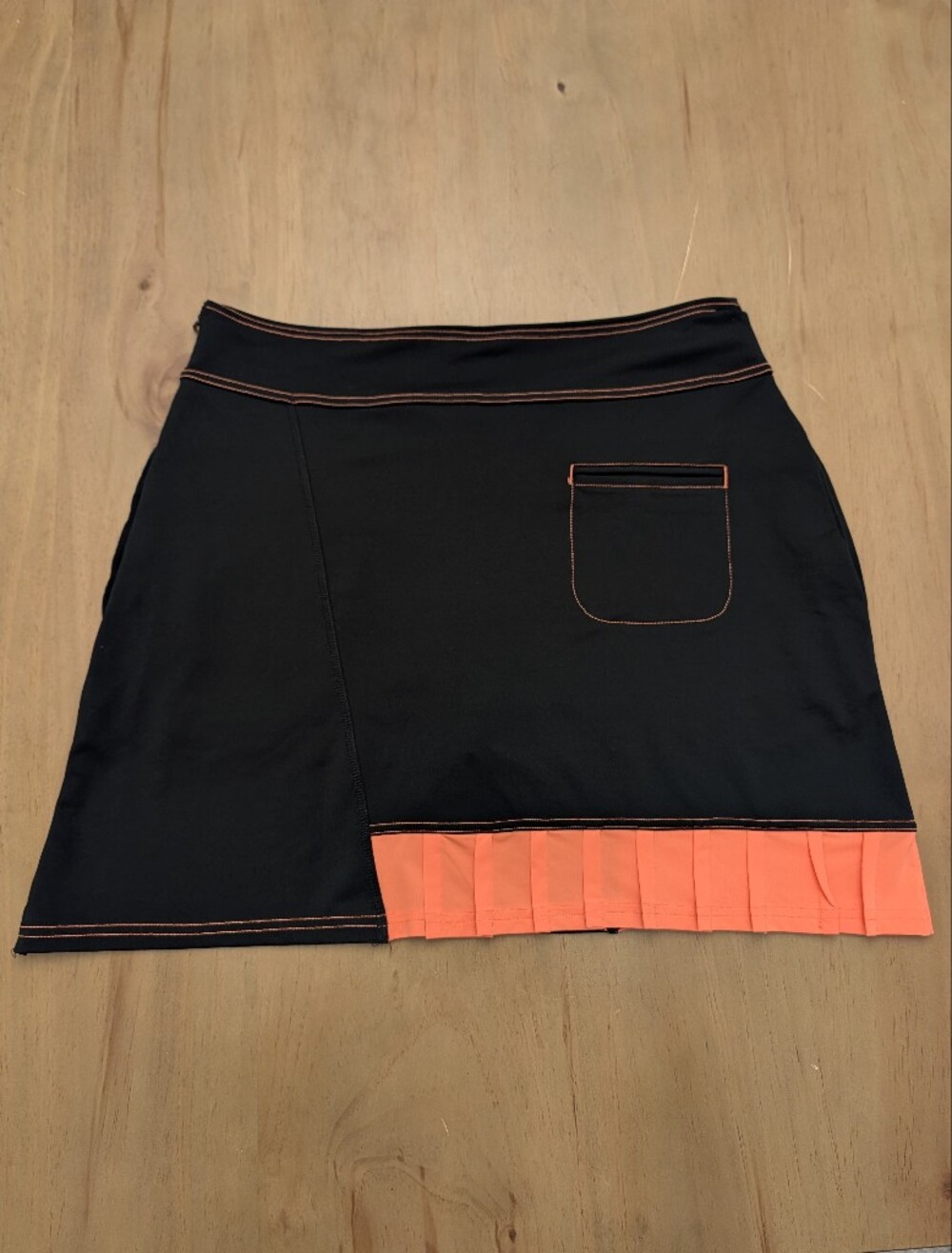 Antigua Golf/Pickellball Skort Black With Orange Details Women's Size Large